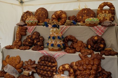 Вкуснейшая еда на Анненском кирмаше собирала десятки гастрономических ценителей Вкуснейшая еда на Анненском кирмаше собирала десятки гастрономических ценителей