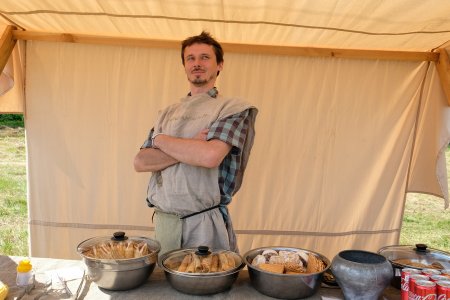 Вкуснейшая еда на Анненском кирмаше собирала десятки гастрономических ценителей Вкуснейшая еда на Анненском кирмаше собирала десятки гастрономических ценителей